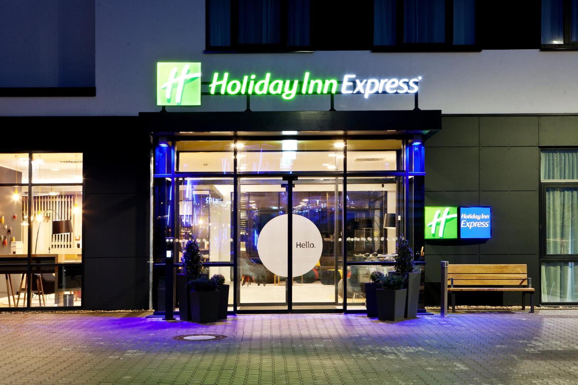 Holiday Inn Express Oberhausen, an IHG Hotel Oberhausen  Exterior foto